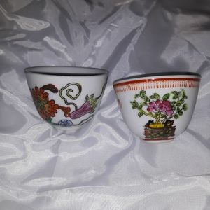 Set of 2 sake cups.